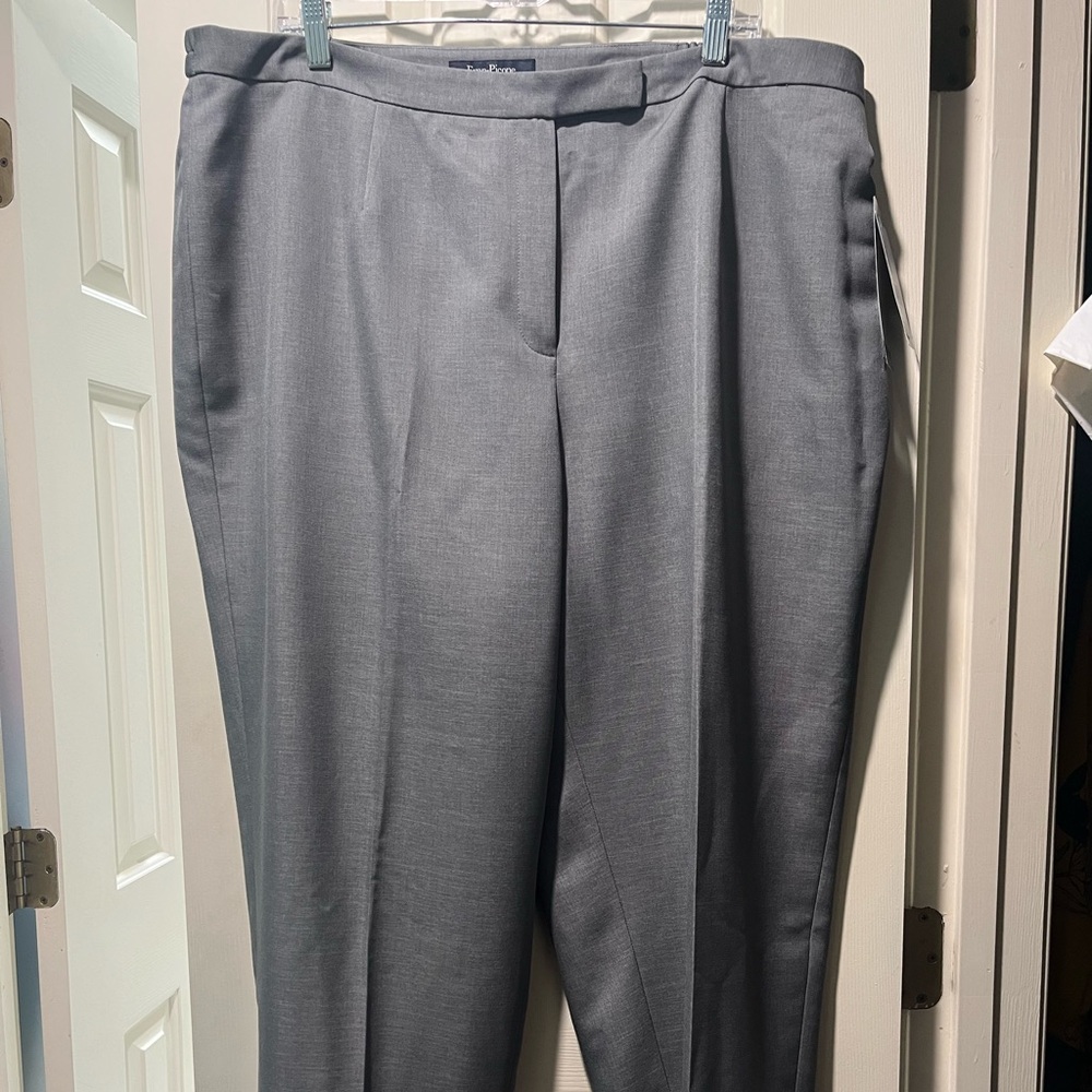 Evan Picone Gray Women's Trousers (NWT and never worn) Sz 20